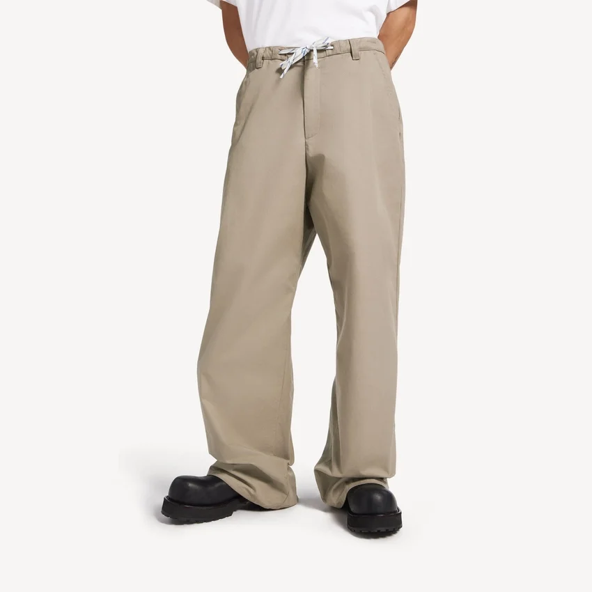 Bej renkli erkek chino pantolon Bej renkli erkek chino pantolon