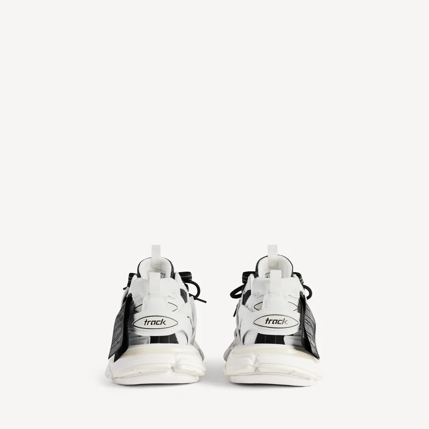 Beyaz renkli erkek Track tişört tarzı Sneaker’lar Beyaz renkli erkek Track tişört tarzı Sneaker’lar