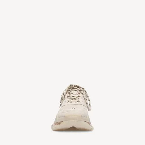 Beyaz renkli erkek Triple S şeffaf tabanlı Sneaker’lar Beyaz renkli erkek Triple S şeffaf tabanlı Sneaker’lar