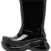 Crocs x Balenciaga Parlak Kaplamalı Çizmeler “Siyah” 677388W1S8X