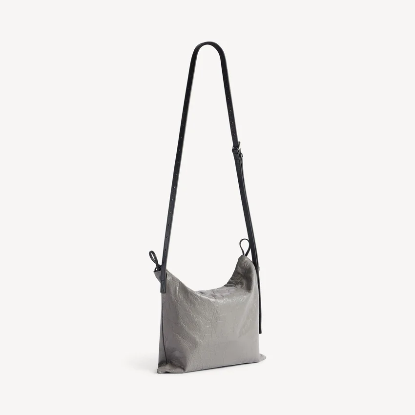 Erkek alışveriş çantası, toz torbası, çapraz askılı orta boy, Balenciaga grisi Erkek alışveriş çantası, toz torbası, çapraz askılı orta boy, Balenciaga grisi