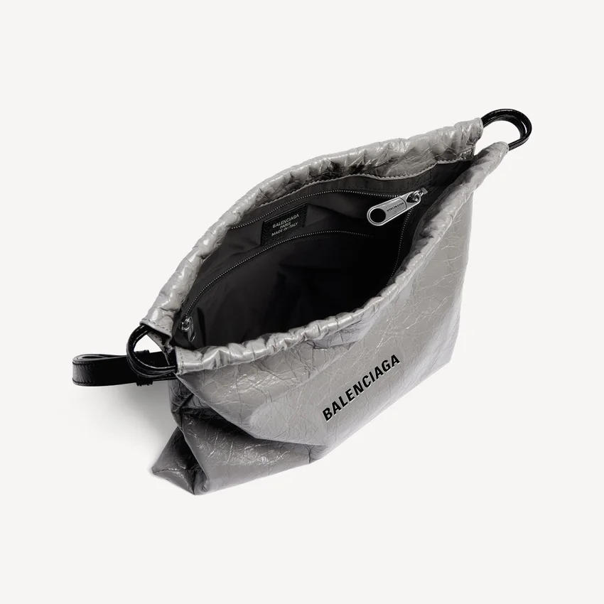 Erkek alışveriş çantası, toz torbası, çapraz askılı orta boy, Balenciaga grisi Erkek alışveriş çantası, toz torbası, çapraz askılı orta boy, Balenciaga grisi