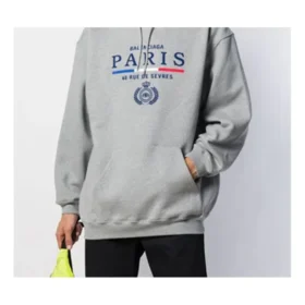 Erkek Balenciaga Göğüs Logolu Crown Gri 570811TGV681300 Erkek Balenciaga Göğüs Logolu Crown Gri 570811TGV681300