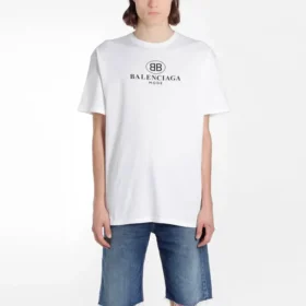 Erkek Balenciaga Logo Baskılı Yuvarlak Yaka Kısa Kollu Beyaz 556150TYK239000 Erkek Balenciaga Logo Baskılı Yuvarlak Yaka Kısa Kollu Beyaz 556150TYK239000