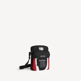 Erkek Balenciaga | NBA işbirliği Explorer çapraz askılı çanta – Siyah/Beyaz/Vermillon Kırmızı