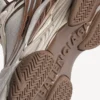 Kadınlar için kahverengi/bej renkli Triple S.2 Sneaker’ı Kadınlar için kahverengi/bej renkli Triple S.2 Sneaker’ı