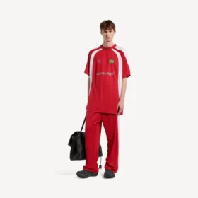 Kırmızı renkli erkek futbol oversize tişörtü