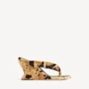 Leopar desenli kadın Gaeta kama topuklu parmak arası sandalet Leopar desenli kadın Gaeta kama topuklu parmak arası sandalet