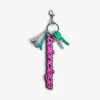 Pembe/siyah renkli kadınlar için Balenciaga motosikletçi temalı charm/anahtarlık Pembe/siyah renkli kadınlar için Balenciaga motosikletçi temalı charm/anahtarlık