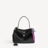 Pembe/siyah renkli kadınlar için Balenciaga motosikletçi temalı charm/anahtarlık Pembe/siyah renkli kadınlar için Balenciaga motosikletçi temalı charm/anahtarlık
