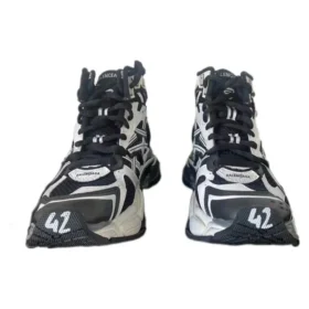 Runner Yüksek Bilekli Sneaker’lar “İki Renkli Siyah ve Beyaz” 695764W3RH29010