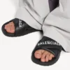 Siyah/beyaz renkli erkek spor havuz sandaleti Siyah/beyaz renkli erkek spor havuz sandaleti