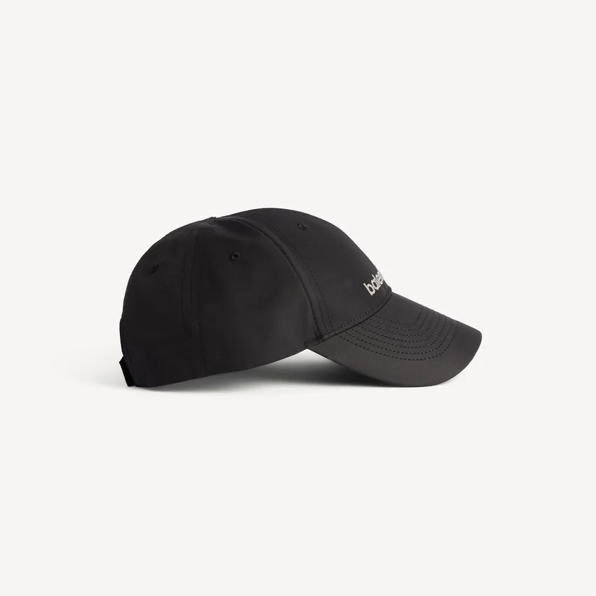 Siyah erkek techwear şapkası Siyah erkek techwear şapkası