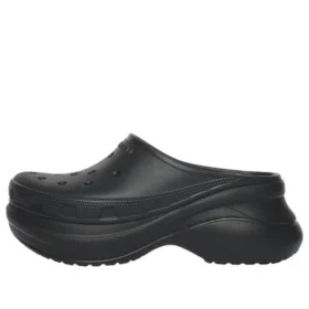 “Siyah” renkli Crocs Terlikler 720762W1S8E1000