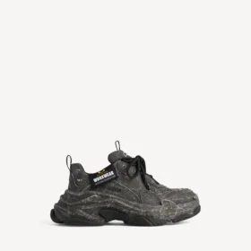 Siyah renkli erkek Triple S kanvas sneaker’ı