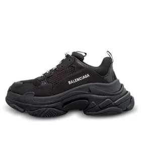 Triple S “Siyah” 524036W2CA11000
