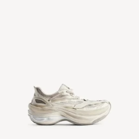 Yumurta kabuğu renginde kadın jet sneaker’ı