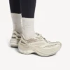 Yumurta kabuğu renginde kadın jet sneaker’ı Yumurta kabuğu renginde kadın jet sneaker’ı